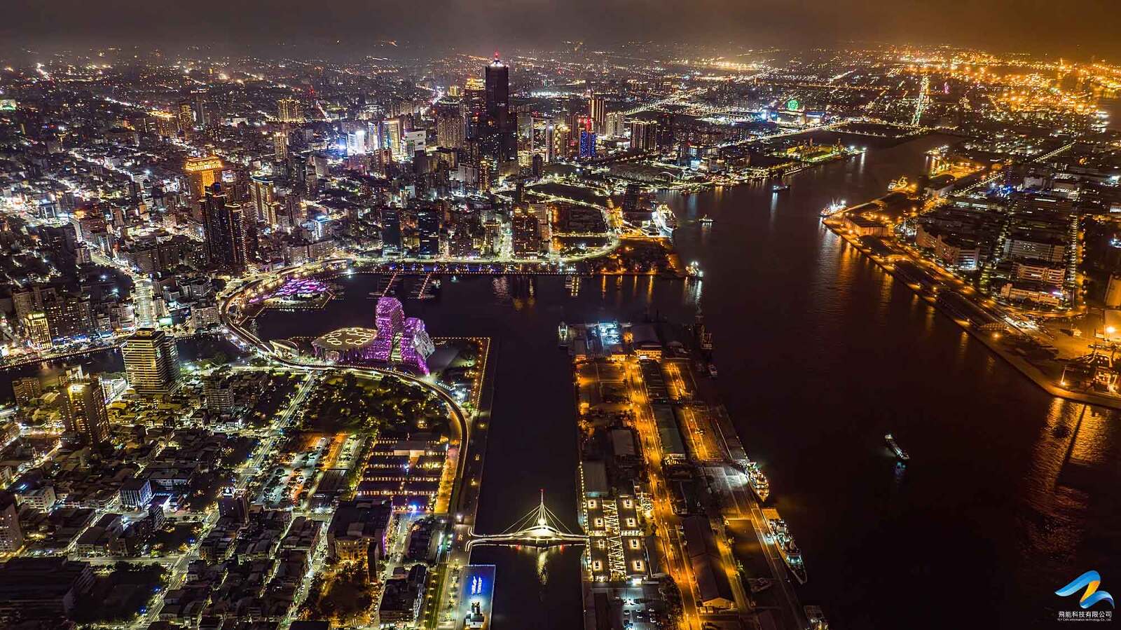 無人機空拍機學︱飛能空拍攝影團隊幻燈片1